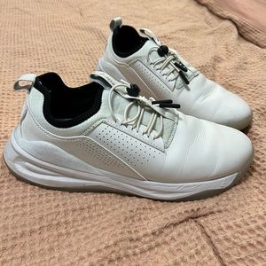 White Clove Nursing Shoes 8.5